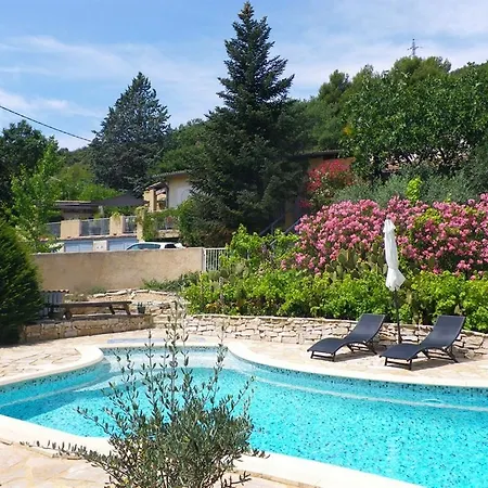 Mas Du Cadranier 3* Villeneuve (Alpes-de-Haute-Provence)